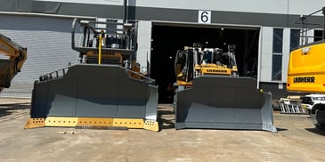 Two Different Dozers, Two Different Trimble Earthworks Configurations for Liebherr